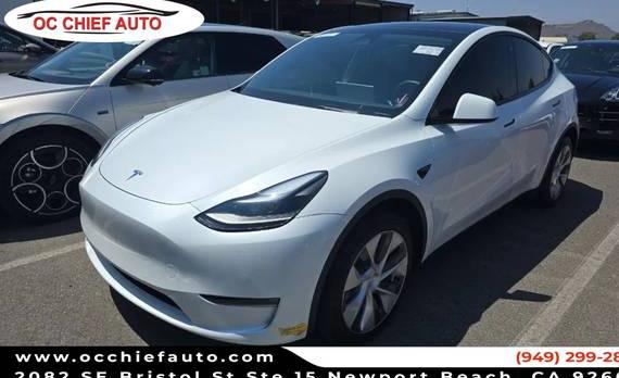 TESLA MODEL Y 2022 7SAYGDEE8NF560788 image
